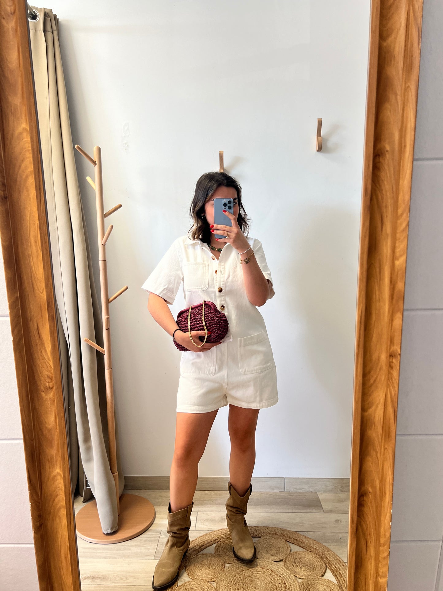 COMBISHORT APRIL