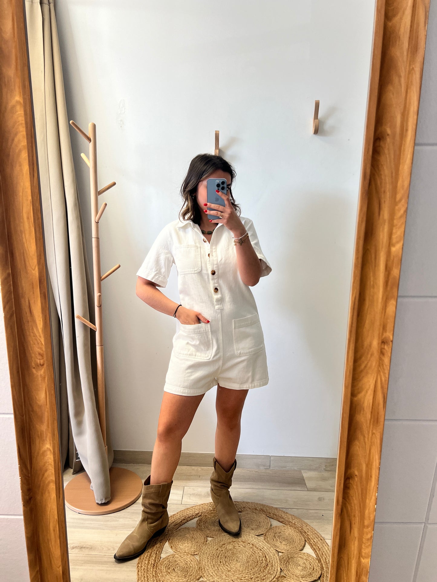 COMBISHORT APRIL